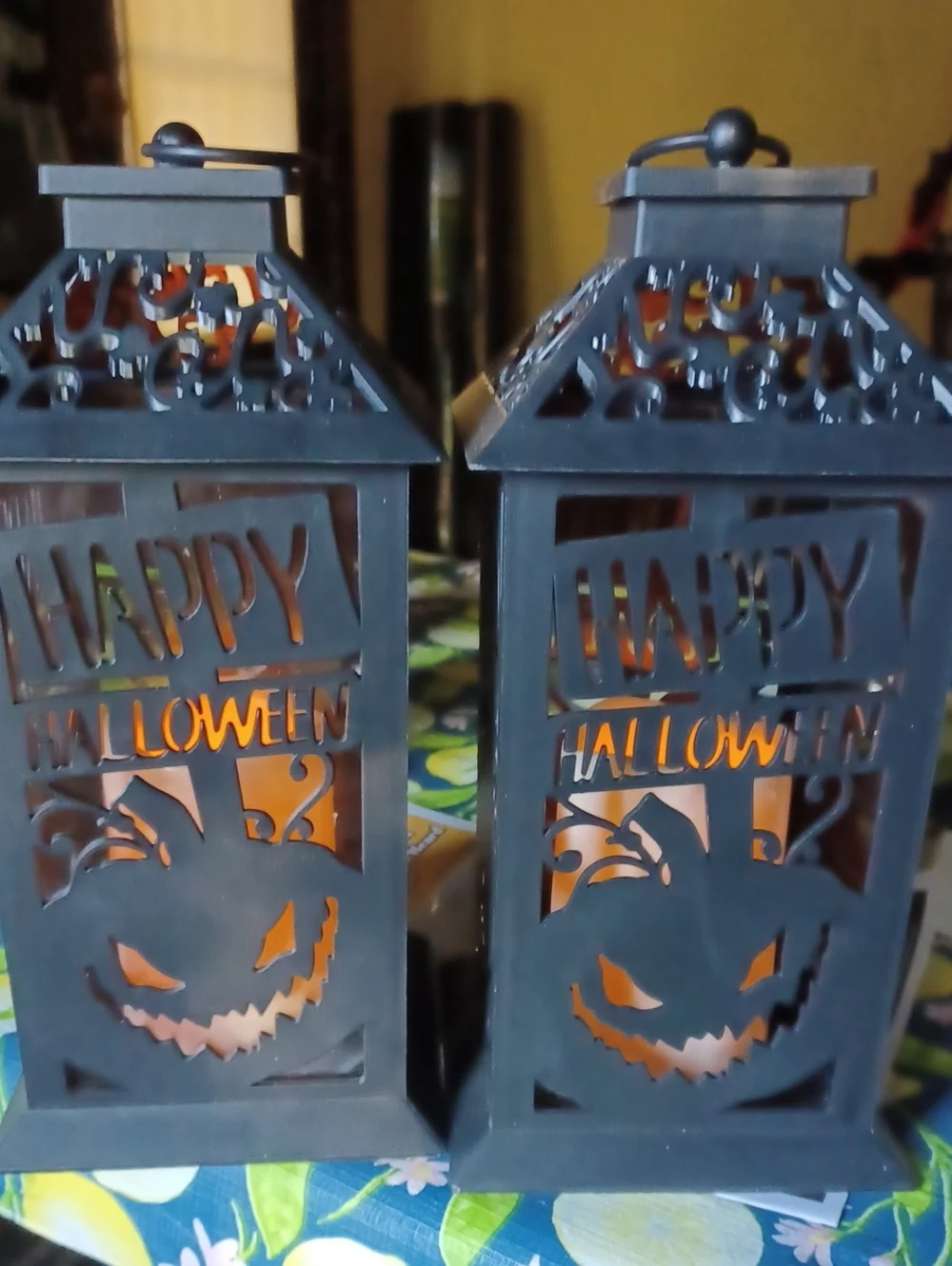 Halloween Black Plastic Lantern Pair - Festive Pumpkin Cutout